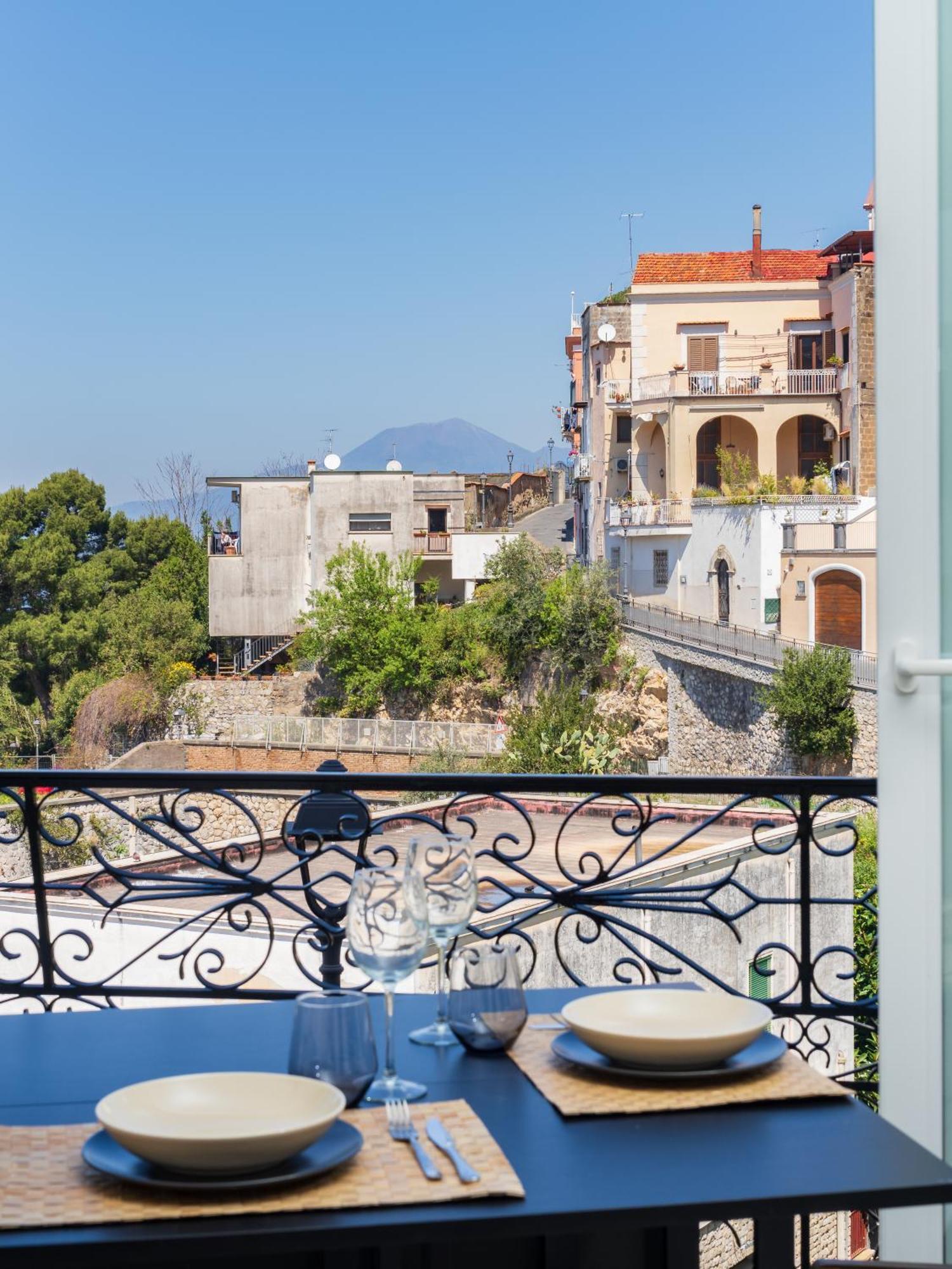 شقة La Casa Del Golfo فيكو إيكوينس المظهر الخارجي الصورة